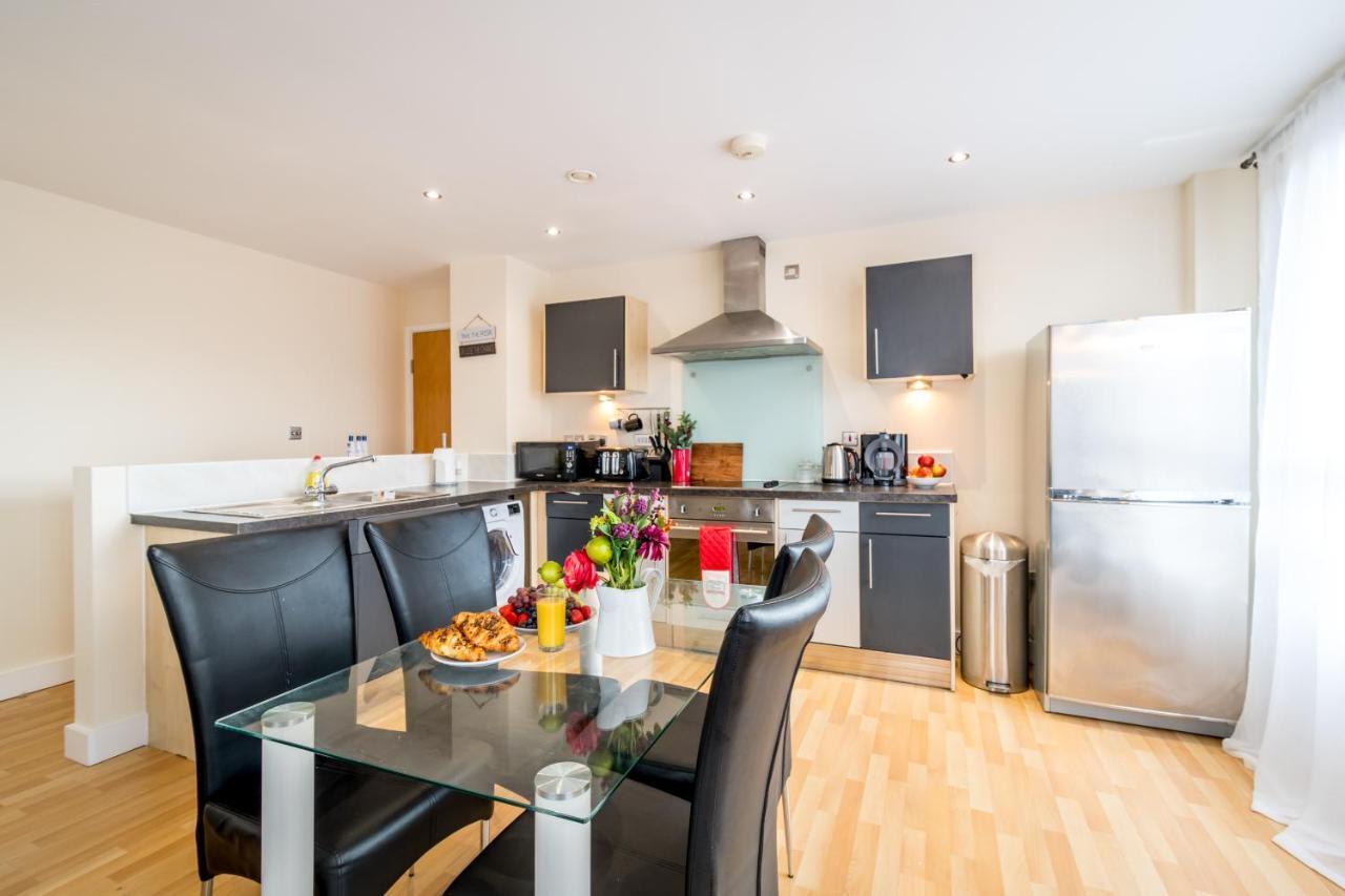 Spacious City 2 Bed, 2 Bath, Free Parking & Wifi Sheffield Exterior photo